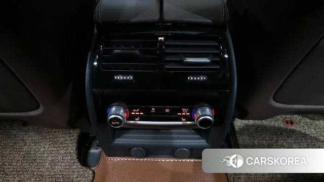 BMW 5 Series (G30) id 4203556 из Кореи 9