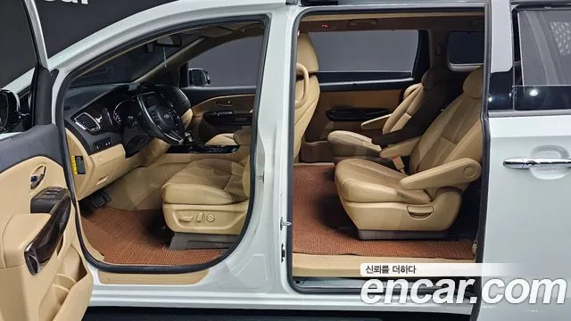 Kia The New Carnival id 2269875 из Кореи 9