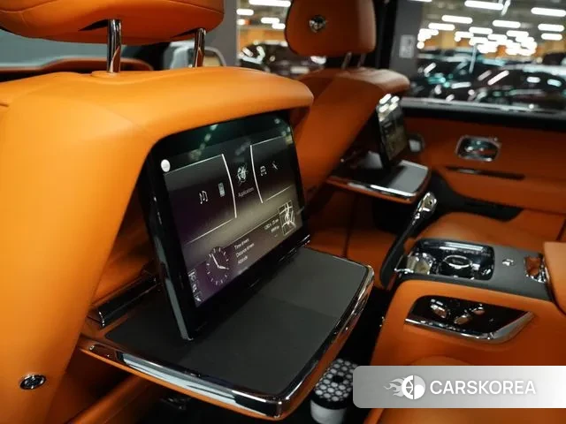 Rolls-Royce Cullinan id 3696962 из Кореи 9