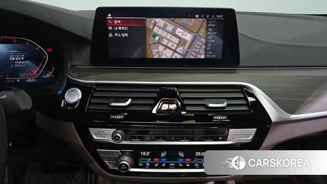 BMW 5 Series (G30) id 4568155 из Кореи 9
