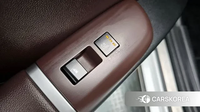 Hyundai Grandeur (GN7) id 3262795 из Кореи 9