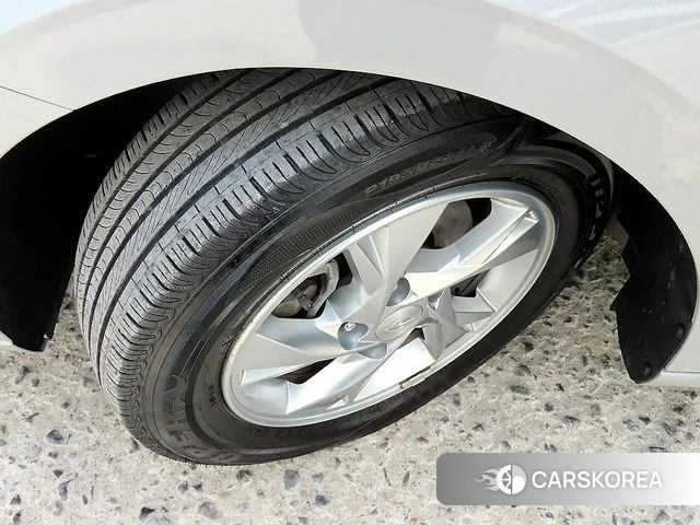 Hyundai Avante (CN7) id 4231389 из Кореи 9