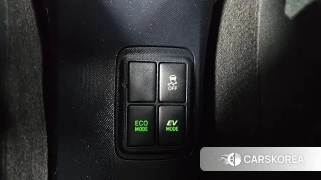 Toyota Prius C id 3220805 из Кореи 9