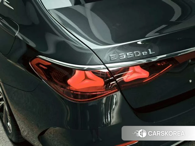 Mercedes-Benz E-class PHEV id 3908579 из Китая 9