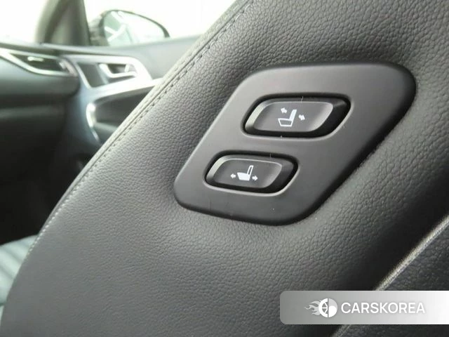 Genesis G70 id 3828710 из Кореи 9