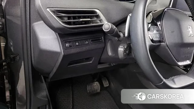 Peugeot 5008 second generation id 2884683 из Кореи 9