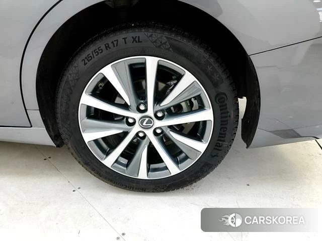 Lexus ES id 4208015 из Китая 9
