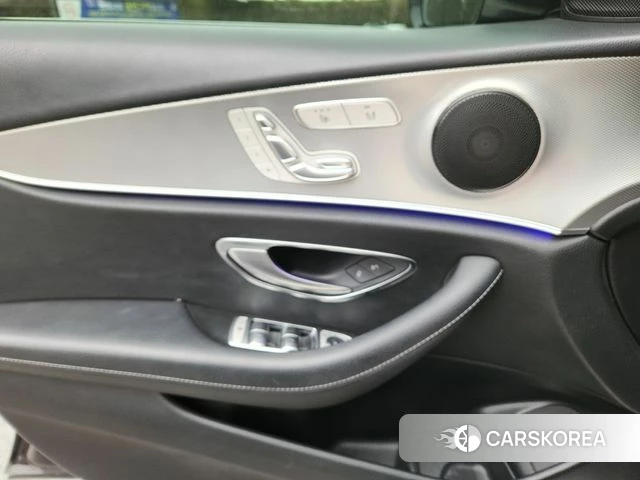 Mercedes-Benz E-Class W213 id 3792501 из Кореи 9