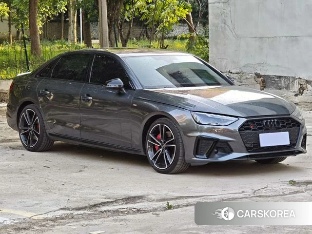 Audi A4L id 4298020 из Китая 9