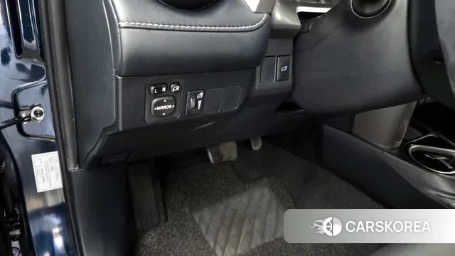 Toyota RAV4 id 3789651 из Кореи 9