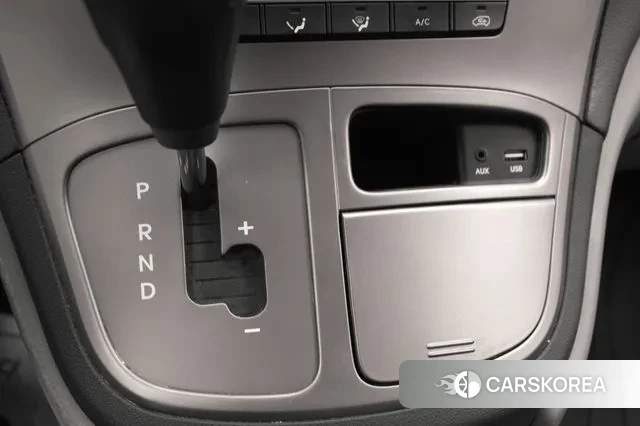 Hyundai The New Grand Starex id 3423042 из Кореи 9