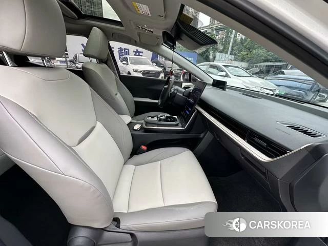 Toyota bZ3 id 4342057 из Китая 9