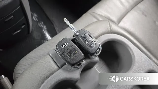 Hyundai The New Grand Starex id 3029548 из Кореи 9