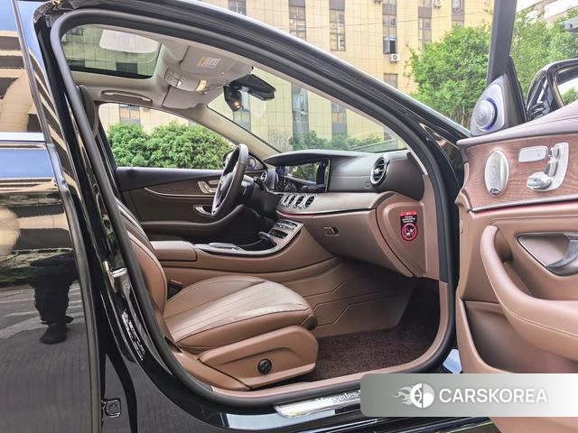 Mercedes-Benz E-class id 4278840 из Китая 9