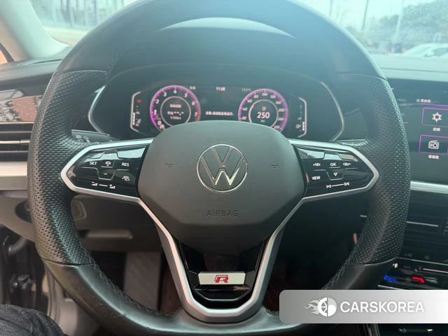 Volkswagen Passat id 4241167 из Китая 9