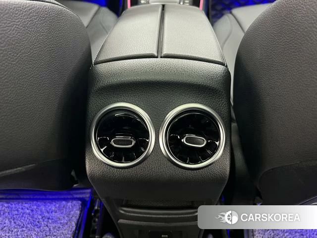 Mercedes-Benz GLB id 4275715 из Китая 9