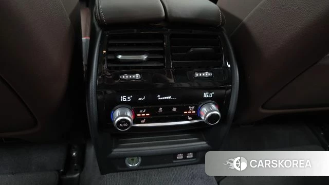 BMW 5 Series (G30) id 4707978 из Кореи 9