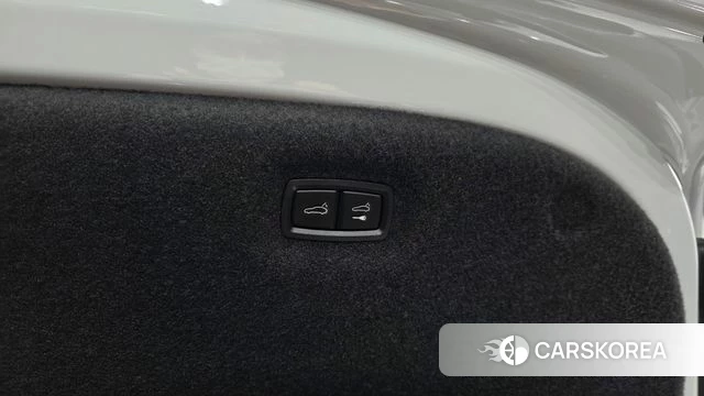 Porsche Taycan id 3940558 из Кореи 9