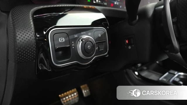 Mercedes-Benz A-Class W177 id 3896799 из Кореи 9