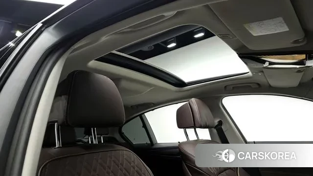 BMW 5 Series (G30) id 3472678 из Кореи 9