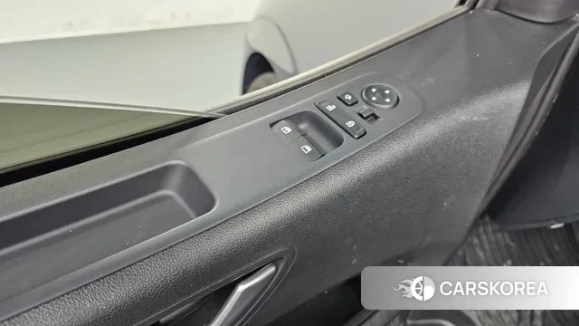 Hyundai Staria id 3437628 из Кореи 9