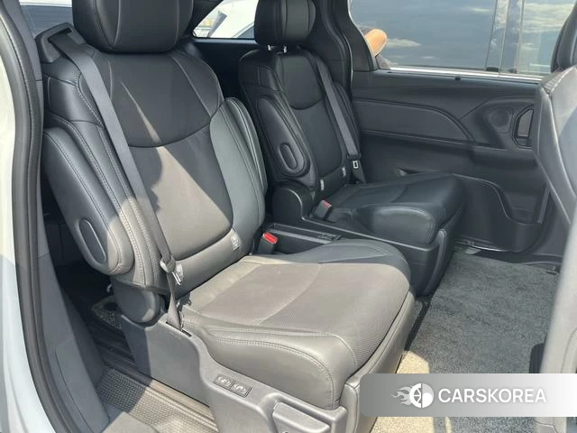 Toyota Saina id 4274469 из Китая 9