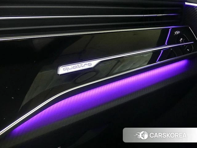 Audi RSQ8 (4M) id 4700735 из Кореи 9
