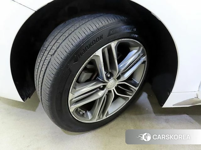 Hyundai Grandeur IG id 4310856 из Кореи 9