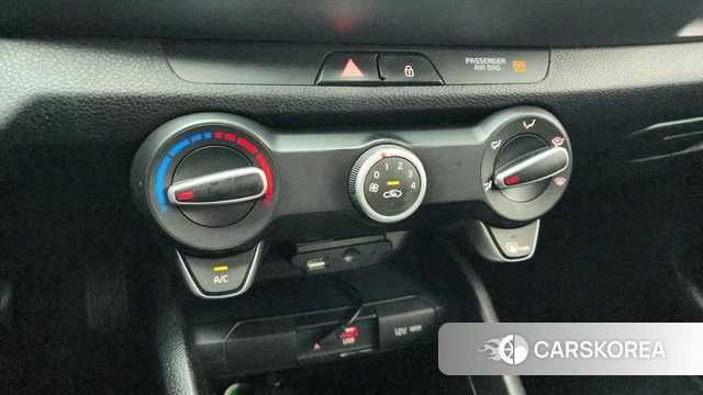 Kia Stonic id 4430636 из Кореи 9