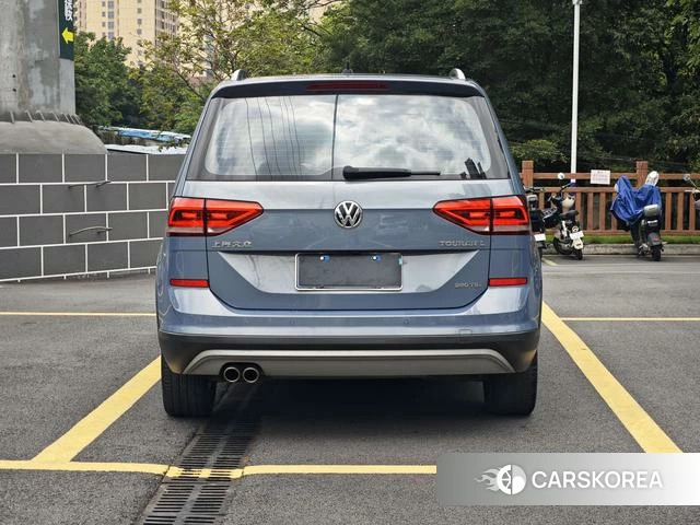 Volkswagen Touran L id 4290593 из Китая 9