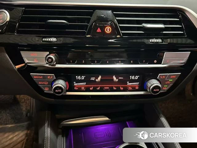 BMW 5 series id 4265617 из Китая 9