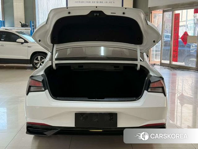 Hyundai Elantra id 4335803 из Китая 9