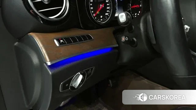 Mercedes-Benz E-Class W213 id 3622071 из Кореи 9