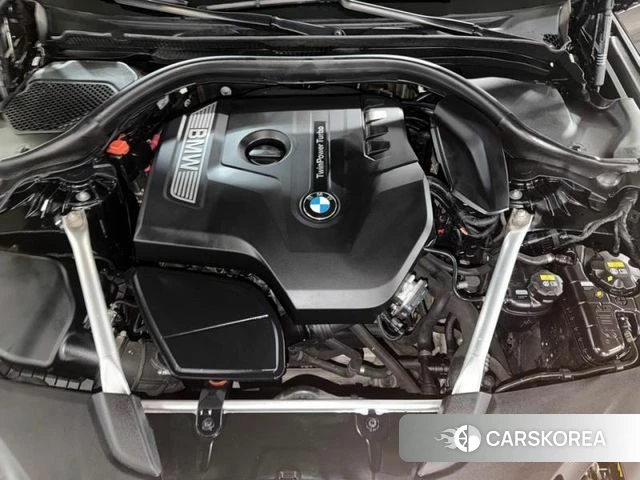 BMW 5 Series (G30) id 4915776 из Кореи 9