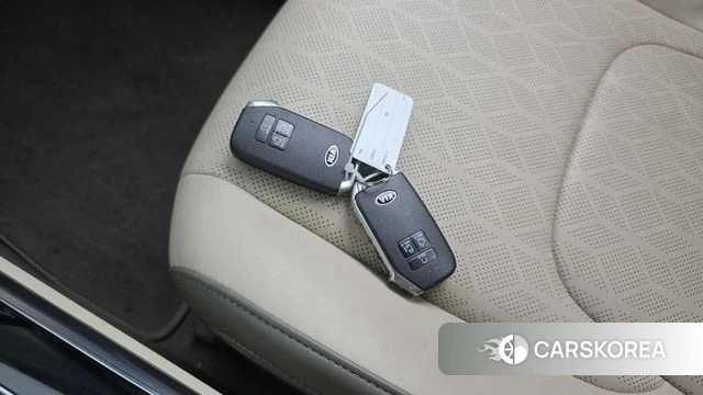 Kia Carnival 4th generation id 4409951 из Кореи 9