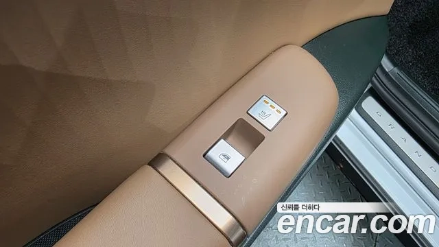 Hyundai Grandeur Hybrid (GN7) id 2943582 из Кореи 9