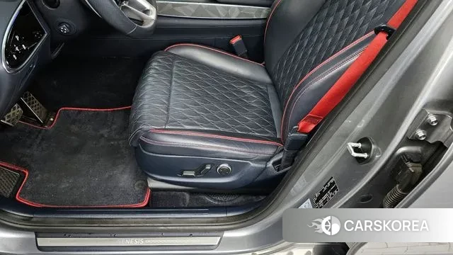 Genesis GV70 id 3701925 из Кореи 9