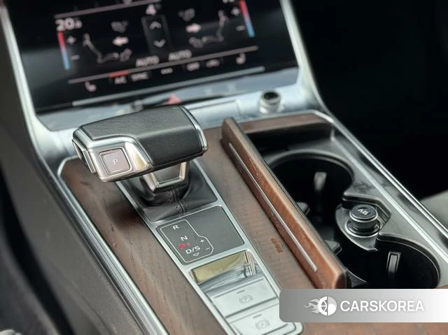 Audi A6L id 4314033 из Китая 9
