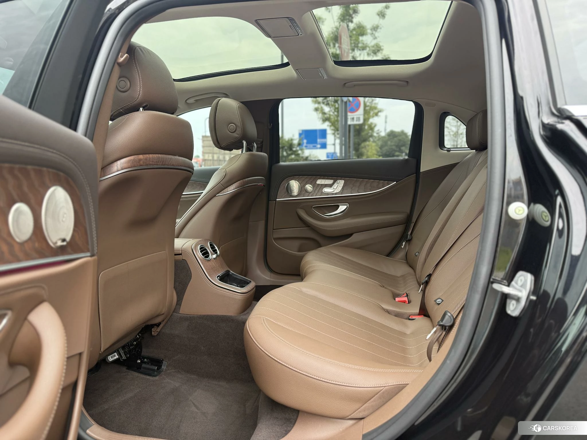 Mercedes-Benz E-class id 4440680 из Китая 9