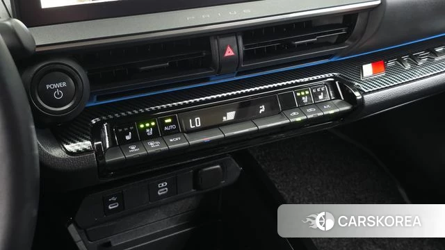 Toyota Prius 5th Generation id 3952517 из Кореи 9