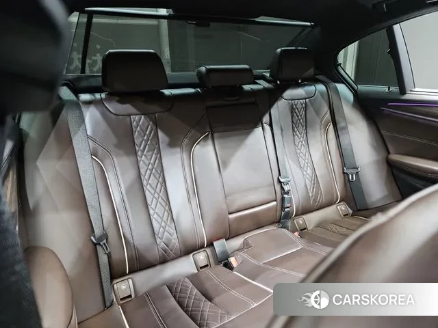 BMW 5 Series (G30) id 3402639 из Кореи 9