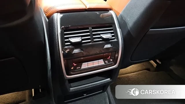 BMW X6 (G06) id 3498198 из Кореи 9