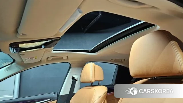 BMW 5 Series (G30) id 3735106 из Кореи 9