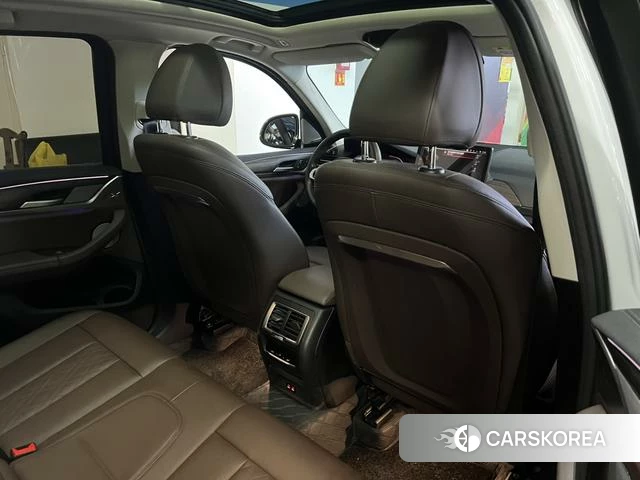 BMW X3 id 4290109 из Китая 9