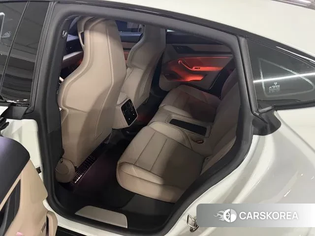 Porsche Taycan id 3519345 из Кореи 9