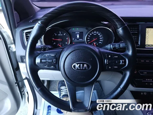 Kia The New Carnival id 2438279 из Кореи 9