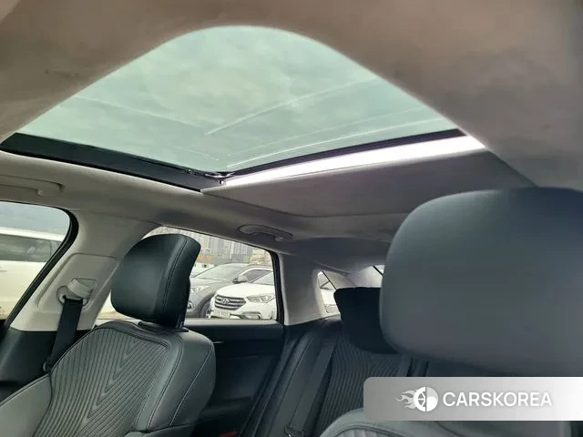 Hyundai Grandeur (GN7) id 3360265 из Кореи 9