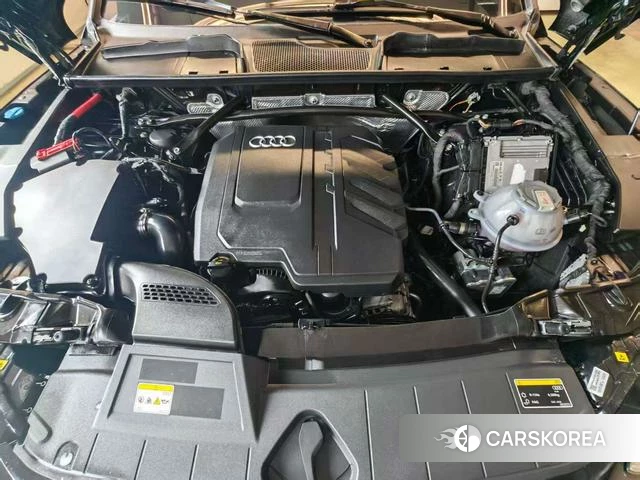 Audi Q5L id 4353000 из Китая 9