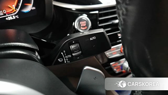 BMW 5 Series (G30) id 4871939 из Кореи 9