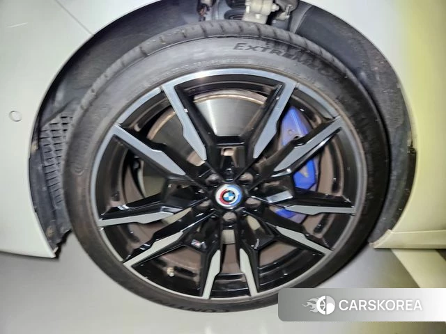 BMW 8 Series (G15) id 4528785 из Кореи 9